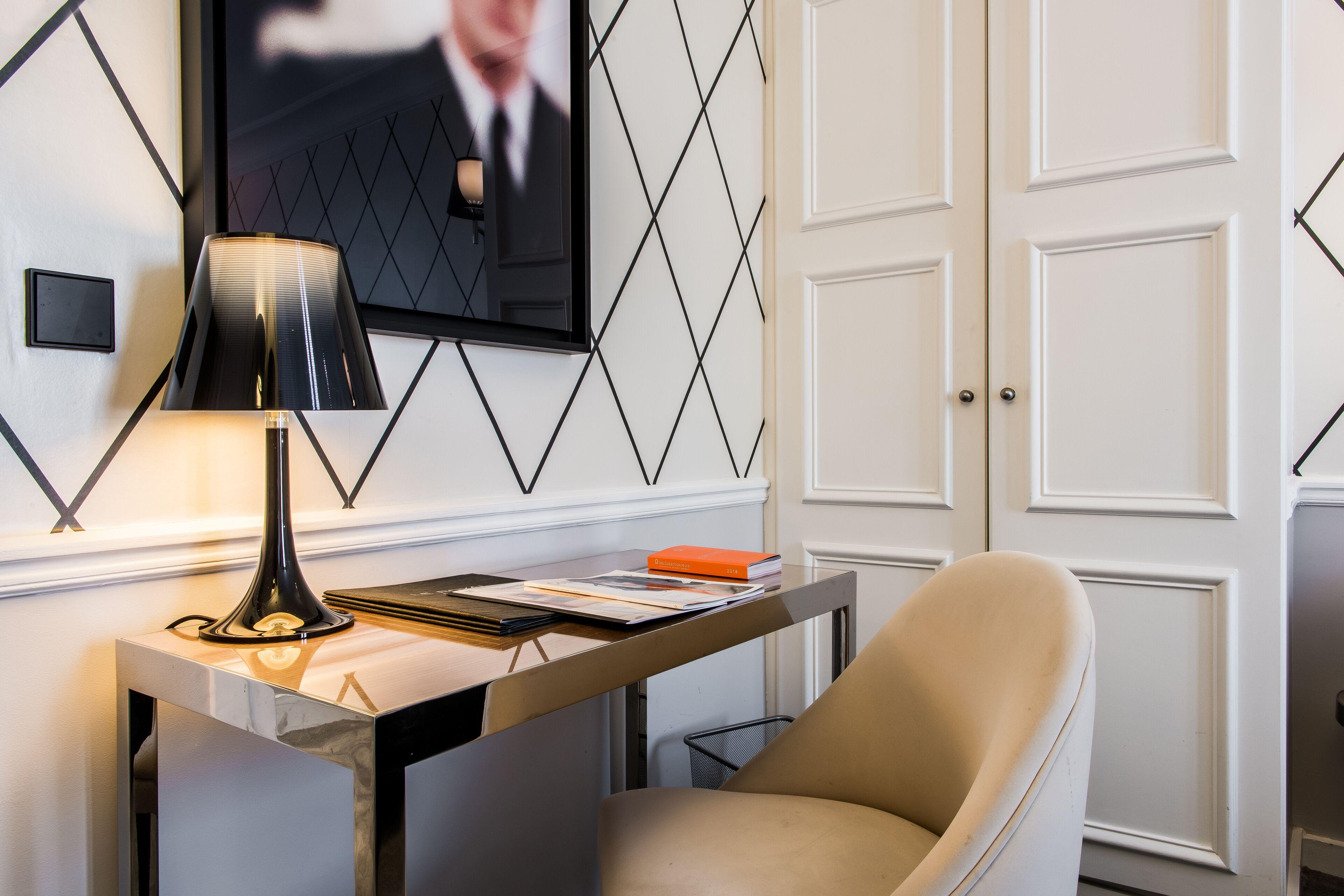 Hotel Le Royal Rive Gauche 3*